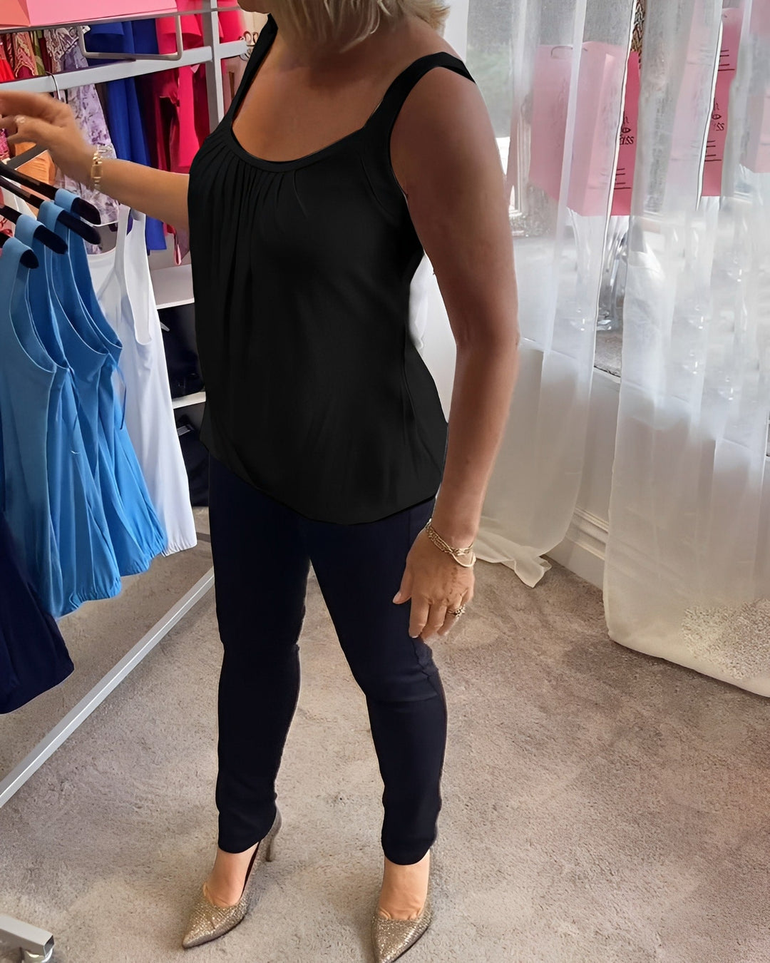 Donna | Breathable Sleeveless Everyday Top