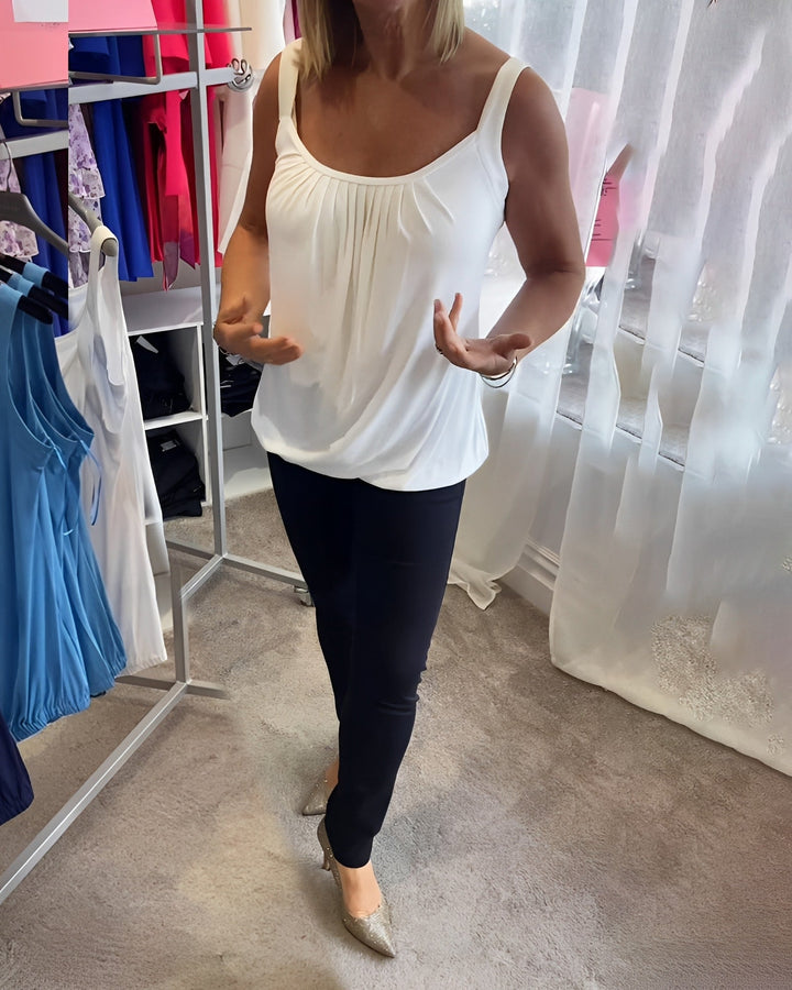 Donna | Breathable Sleeveless Everyday Top