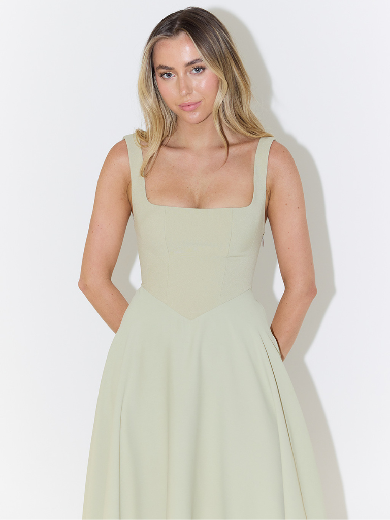 Grace | Square Neck Flowing Midi Dress