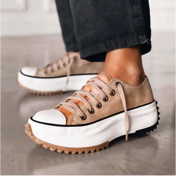 Lucinda | Supportive Platform Trainers